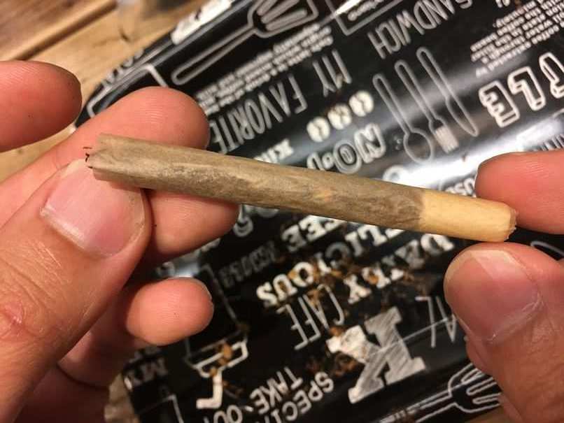 手巻きシャグ、ハンドロールでの巻き方９